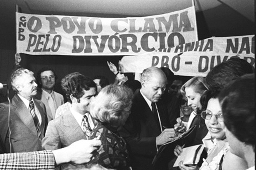 Livro de Aço